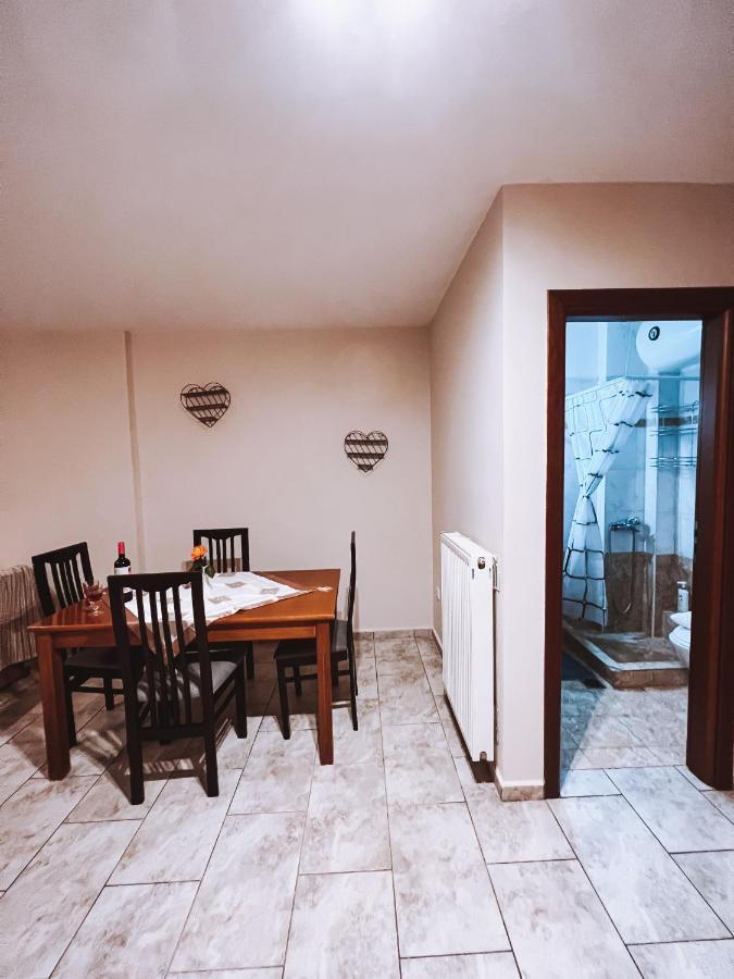 Picollino Appartement Xylokastro Buitenkant foto